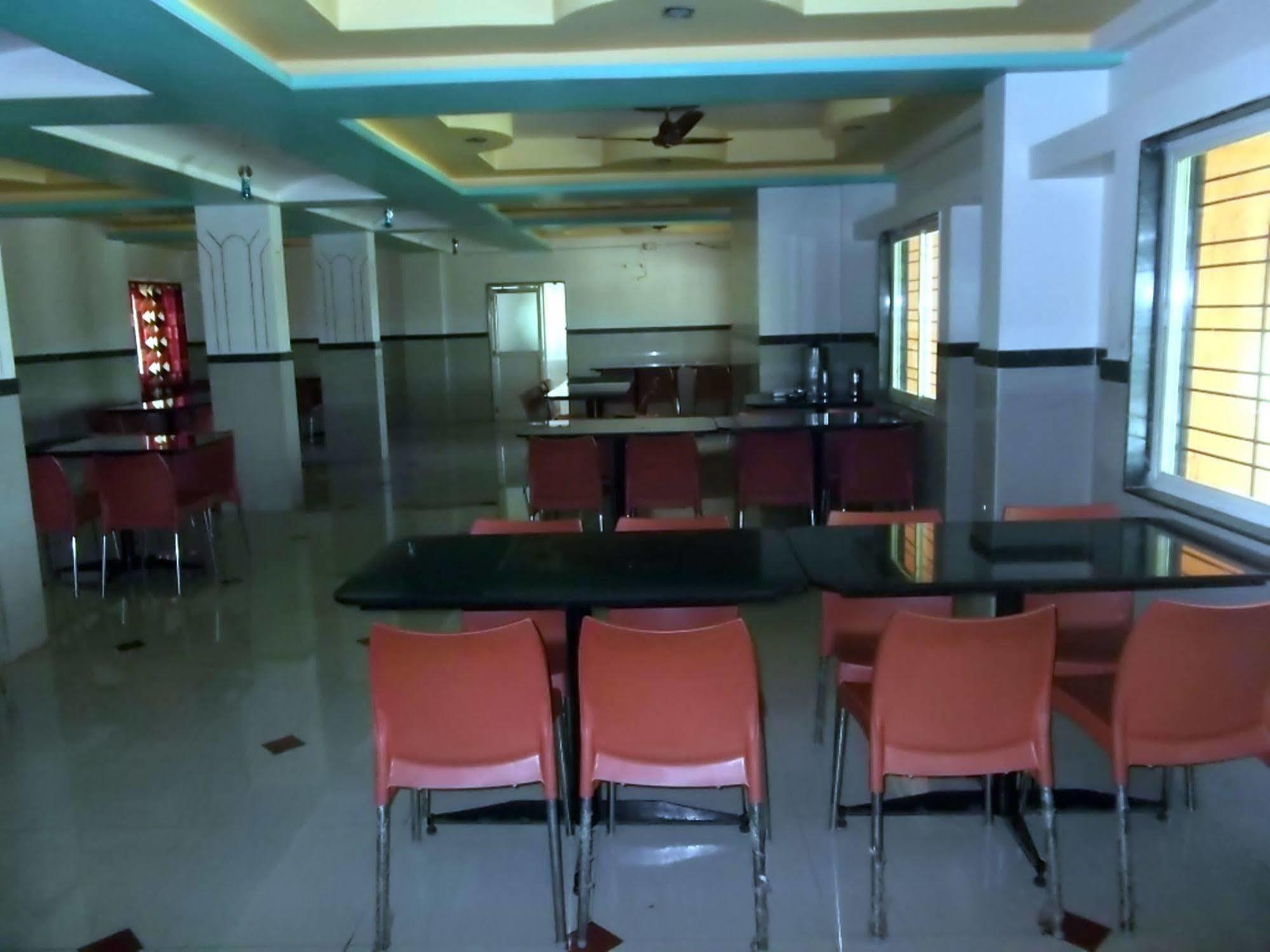 Hotel Rajyog Ranjangaon Ganpati Extérieur photo