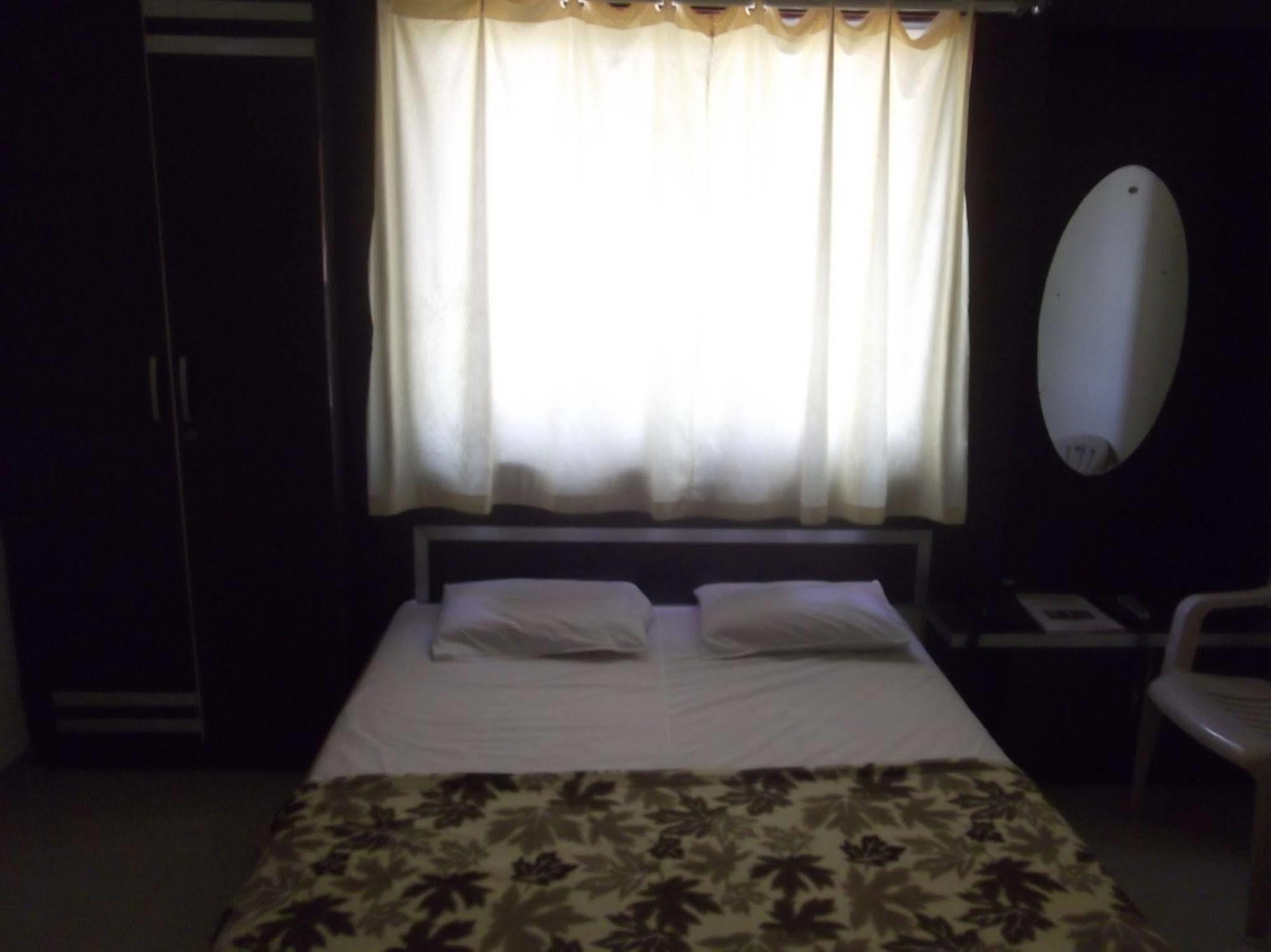 Hotel Rajyog Ranjangaon Ganpati Extérieur photo